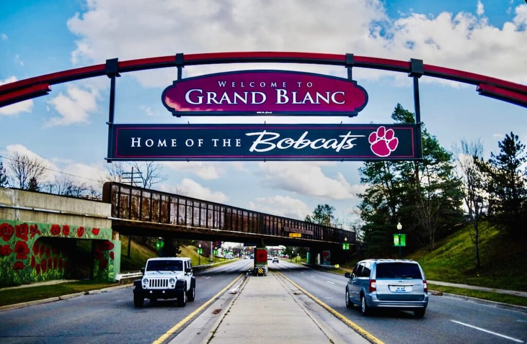 Welcome to Grand Blanc Michigan sign at city entrance